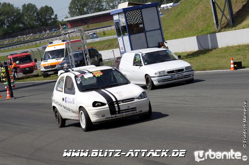 1/8 Meile Sprint Videos Blitz Attack Racing Team- Opeltreffen Oschersleben 2014
